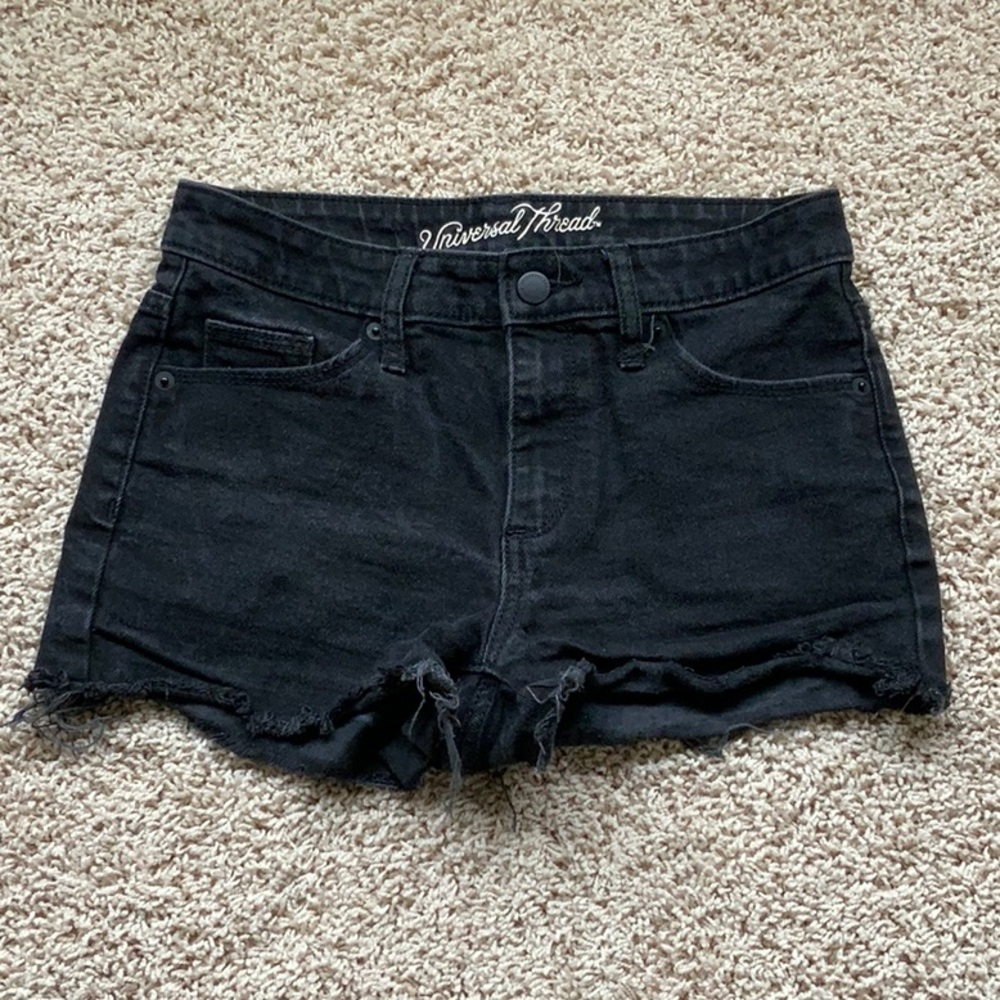 Universal Thread Women's Black Denim Jean Shorts Size O / 25
